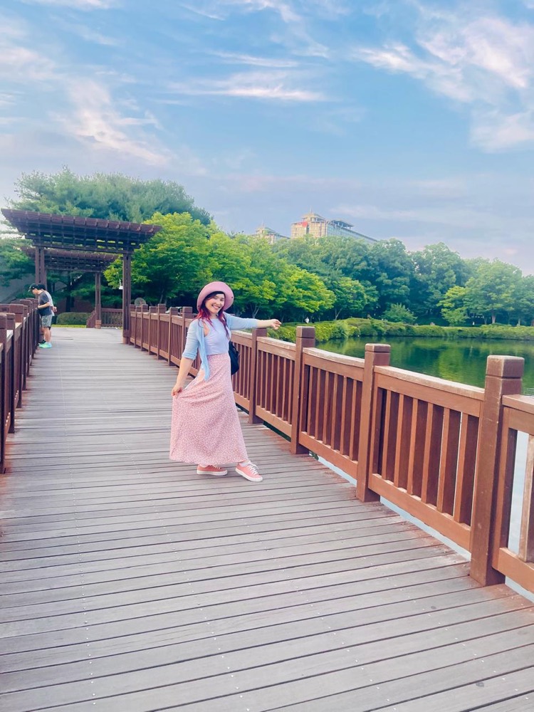 Jo-Danna de Klerk in Paju, South Korea — The Eduplace Journal, September 2026