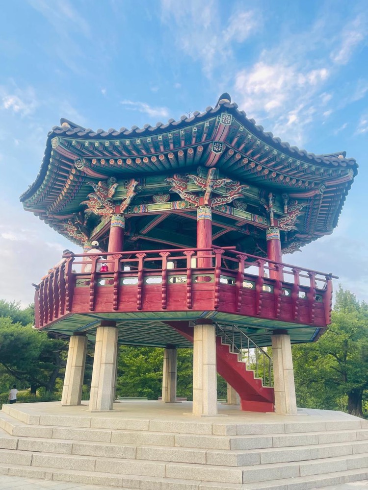 Jo-Danna de Klerk in Paju, South Korea